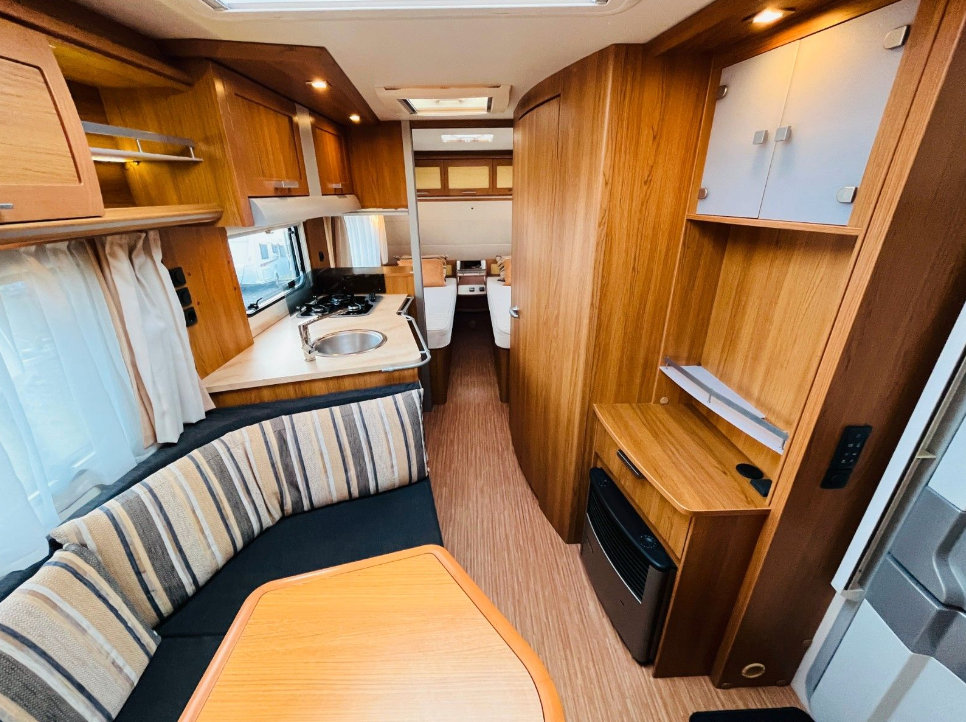 KNAUS AZUR 500 ES - Wohnbereich