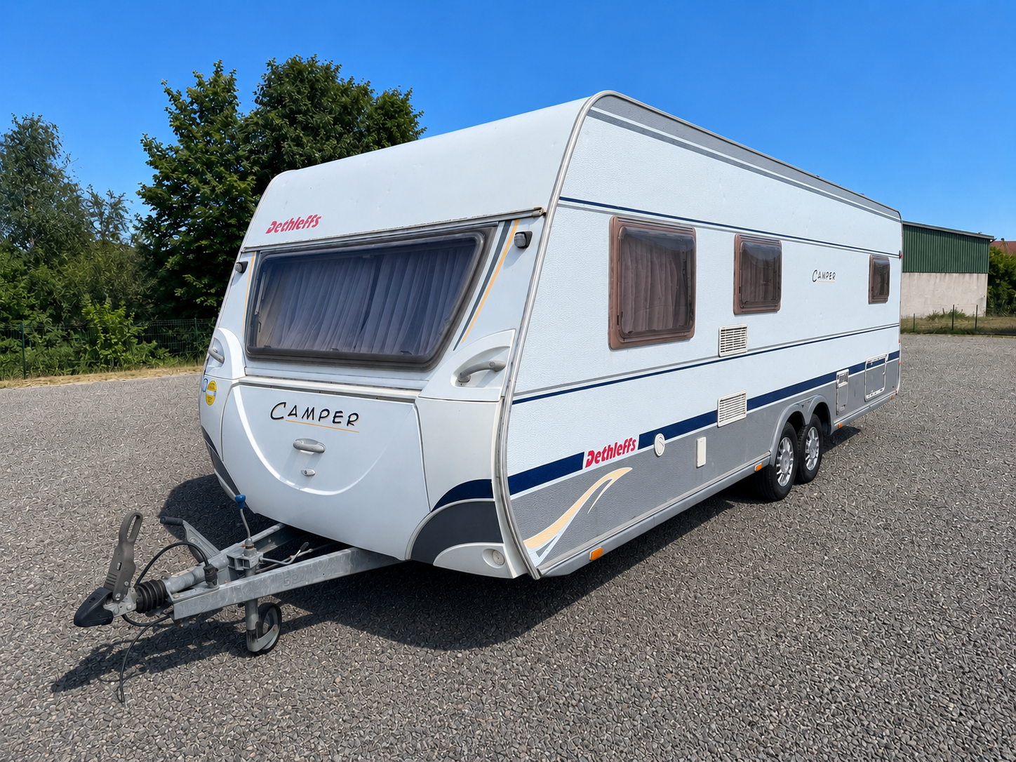 skandika zelt 2 personen Dachzelt Skyland Sleeper | Autodachzelt für 2 Personen, Autozelt mit Matratze, Schwarze Schlafkabine, feuerhemmend, wasserfest 6000 mm, mit Moskitonetz, UPF 50+ Variante:160g in Scheiben Bei Leipzig: Tödlicher Unfall RA_2022_R1