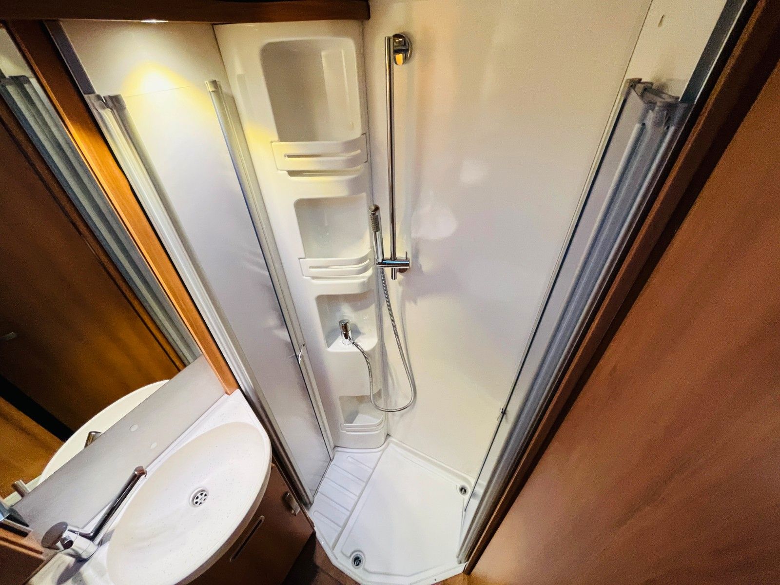Fahrzeugabbildung HYMER / ERIBA / HYMERCAR ML-I 580 EINZELBETTEN KLIMA SAT ANHÄNGERKUPPLUNG