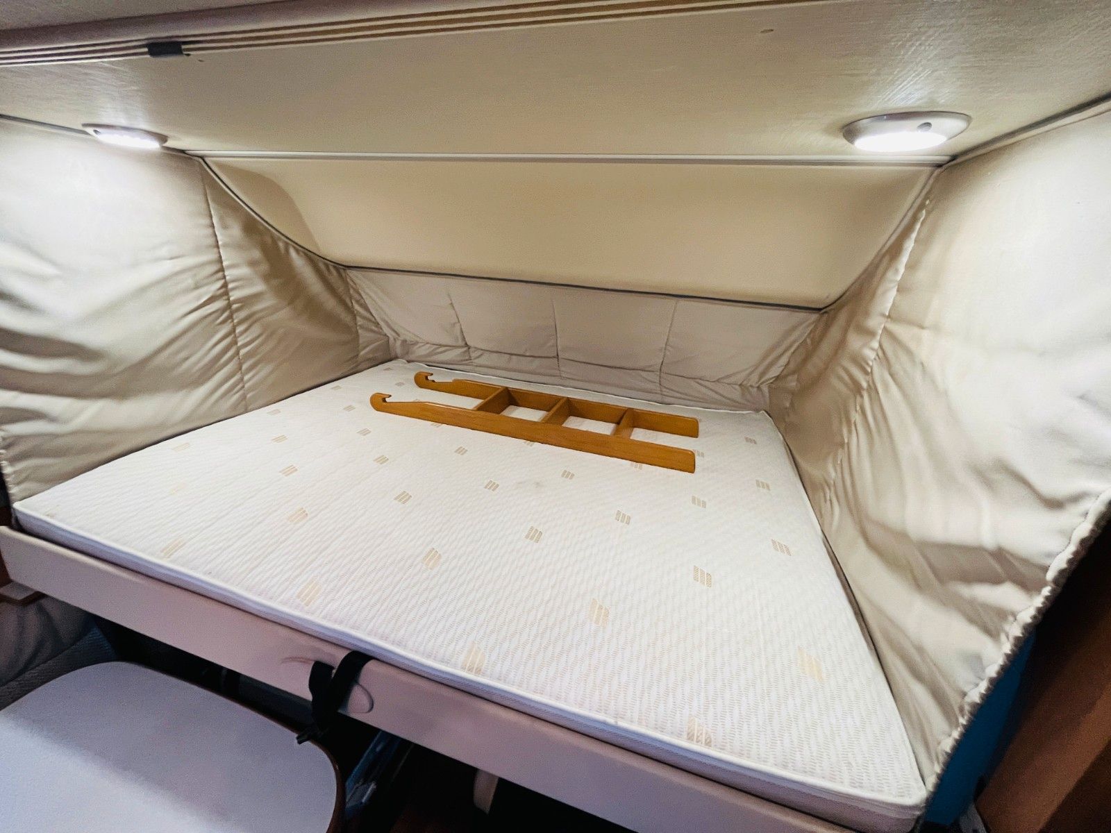 Fahrzeugabbildung HYMER / ERIBA / HYMERCAR ML-I 580 EINZELBETTEN KLIMA SAT ANHÄNGERKUPPLUNG
