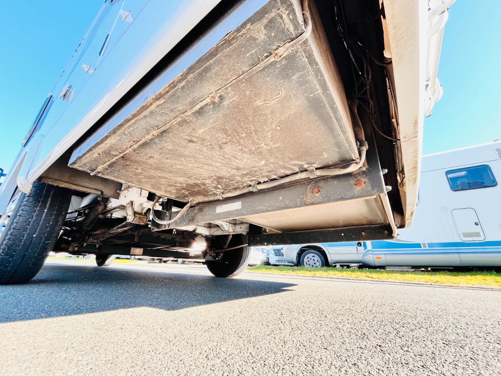 Fahrzeugabbildung Carado T 337 EINZELBETTEN SOLAR MARKISE