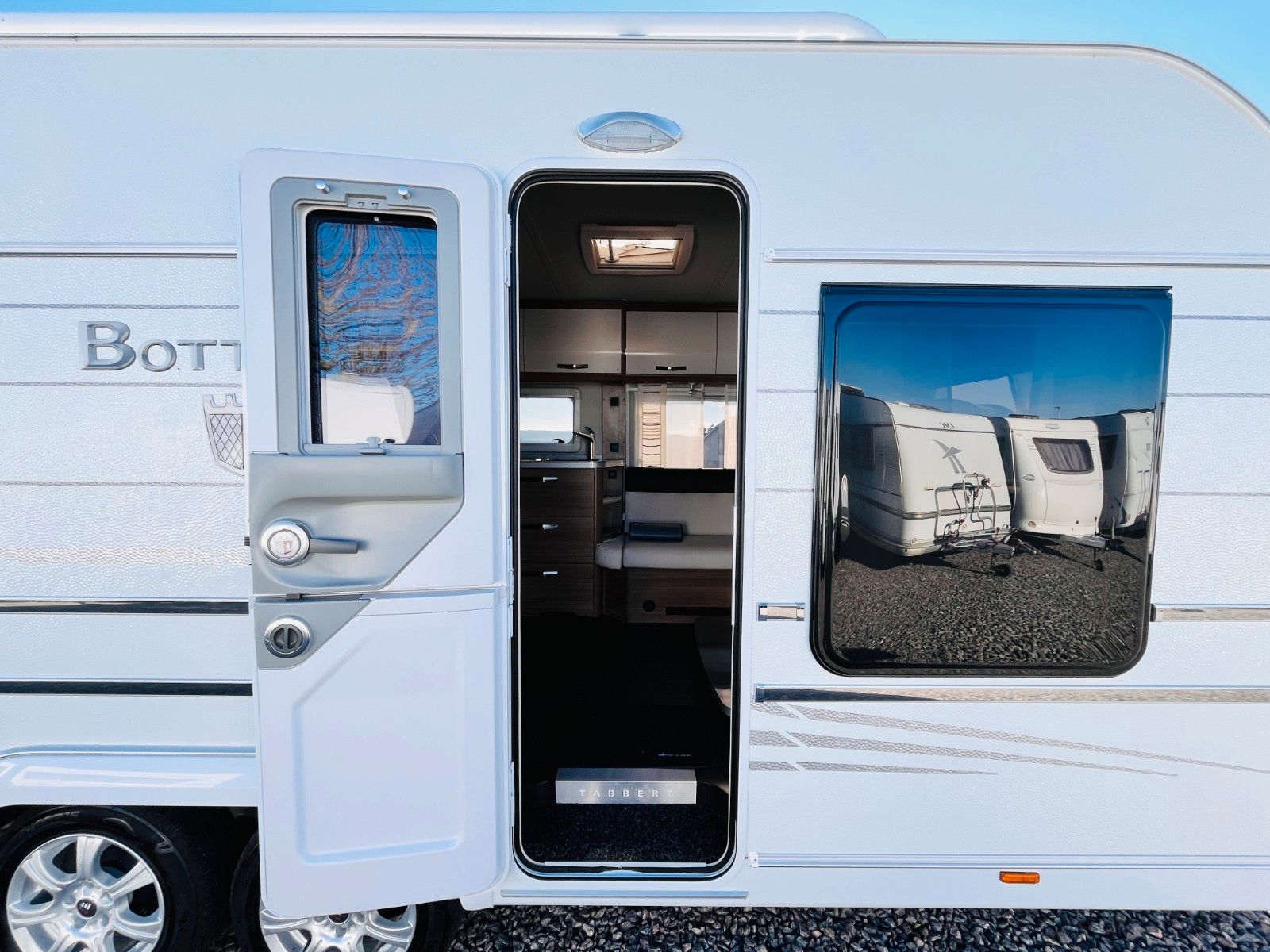 Fahrzeugabbildung Tabbert BOTTESINI 590 DS/F RANZ.BETT DUSCHE KLIMA